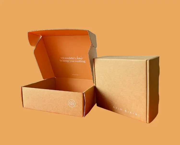 Durable kraft apparel shipper box for clothing and accessories